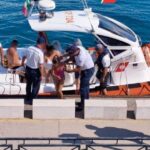 Soccorso tempestivo a Sperlonga salva famiglia su pedalò in difficoltà vicino alla Grotta Di Tiberio