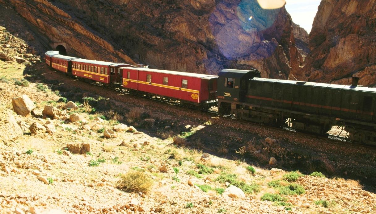 Torna Il Lc3A9Zard Rouge2C Il Tren