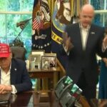 Trump Indossa Il Cappello Con La Scritta “Trump Was Right About Everything” Durante La Conferenza Stampa Con Infantino Sui Mondiali 2026