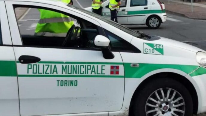 Uomo Barricato In Casa A Torin