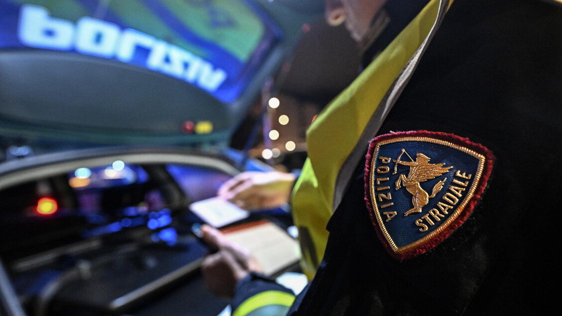 Agente Della Polizia Investito