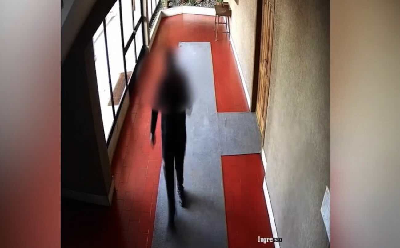 Anziani Presi Di Mira A Napoli