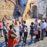 Avoris e Mundiplan pronti a presentare le offerte per il programma over 55 con rischi di sanzioni crescenti in Spagna