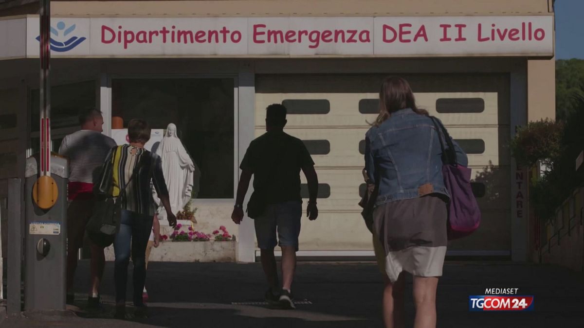 Bambino Indiano Con Volto Muti