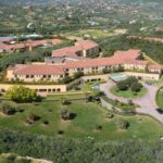 Chiusa la vicenda giudiziaria sul fallimento del geovillage di Olbia con patteggiamenti per la famiglia docche