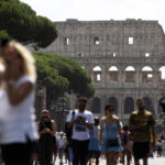 Crescita delle presenze negli hotel di Roma a Ferragosto 2025 segnala rilancio turistico estivo della capitale
