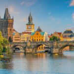Dan Brown riporta Robert Langdon tra misteri e luoghi segreti di Praga nel nuovo romanzo
