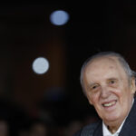 Dario Argento premiato a Venezia 2025 rilancia l’allarme sul declino del cinema italiano e la scomparsa della critica