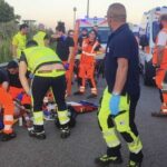 Donna Investe Due Pedoni A Formia, Uno Ferito Con Prognosi Di 40 Giorni: Denunciata Per Lesioni Stradali