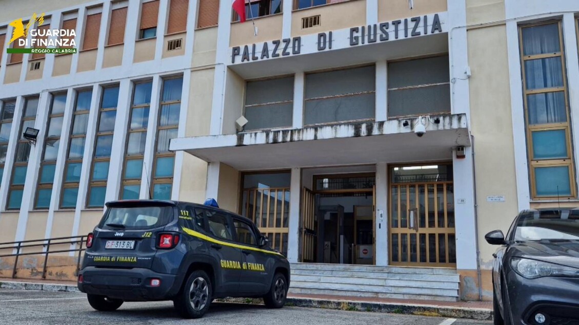 Due Medici Di Base Arrestati A