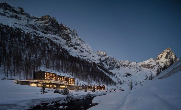 Due Nuovi Hotel Vretreats Entr