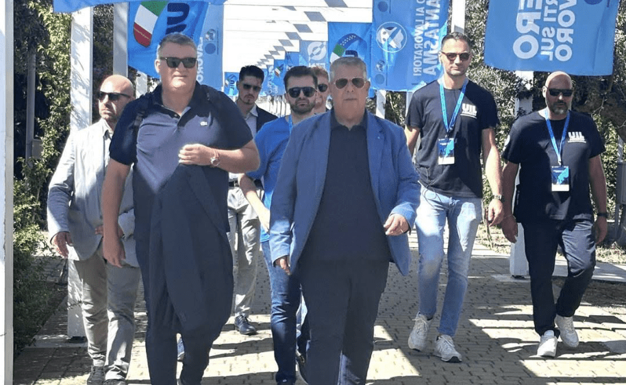 Giovani E Lavoro In Italia3A Tr