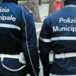 Guida Tra La Folla Al Mercatino Della Festa Del Ticino, Una Bambina Ferita E Aggressione A Vigile A Pavia
