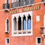 Hotel Gabrielli Venezia riapre nel 2025 tra tradizione storica e stile contemporaneo sulla Riva Degli Schiavoni