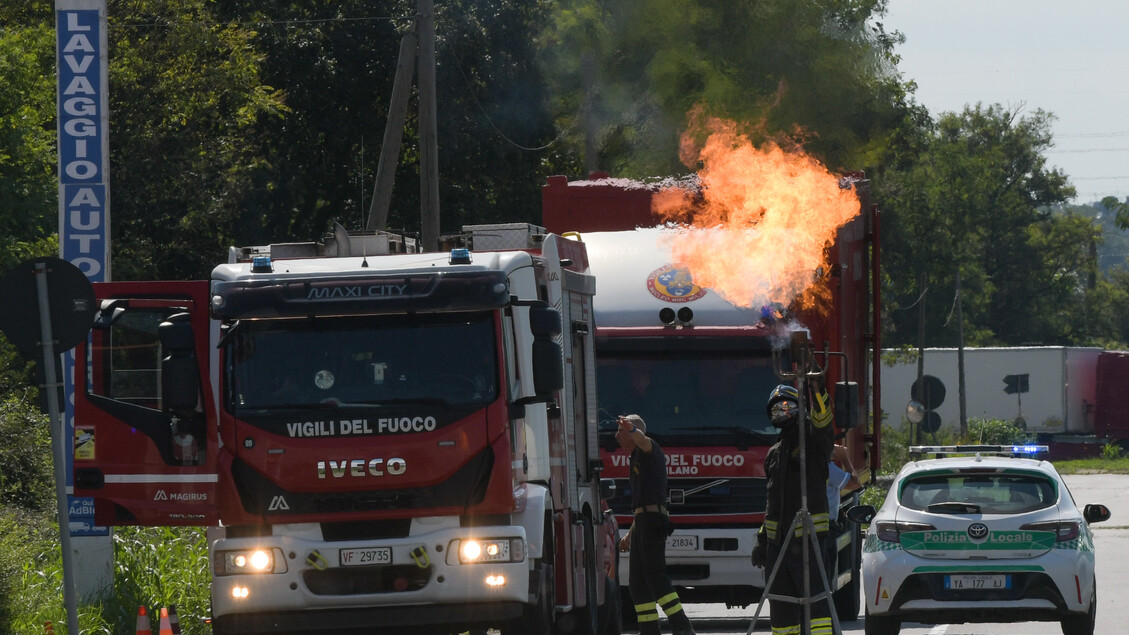 Incendio A Colturano Durante M