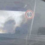 Incendio in fabbrica chimica a Giugliano: fiamme alte, evacuazioni nella zona Asi