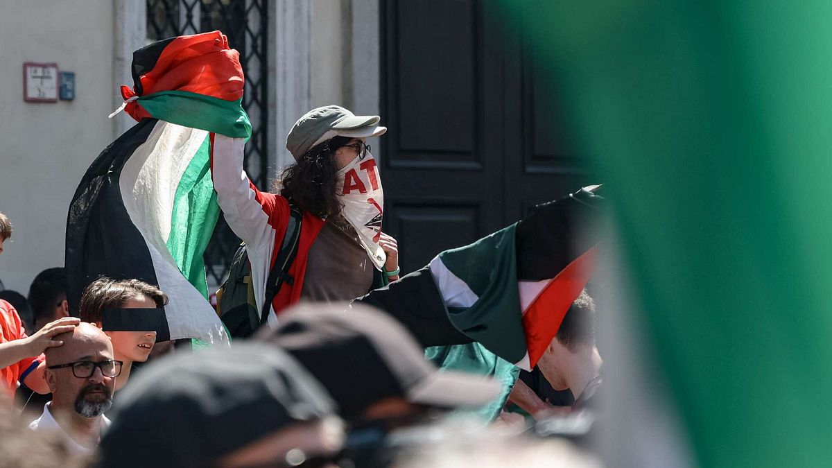 Irruzione Pro Palestina Interr