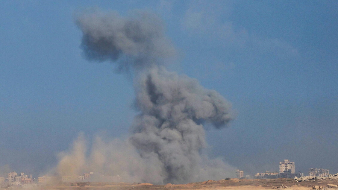 Israele Spinge Sulle28099Accelerato