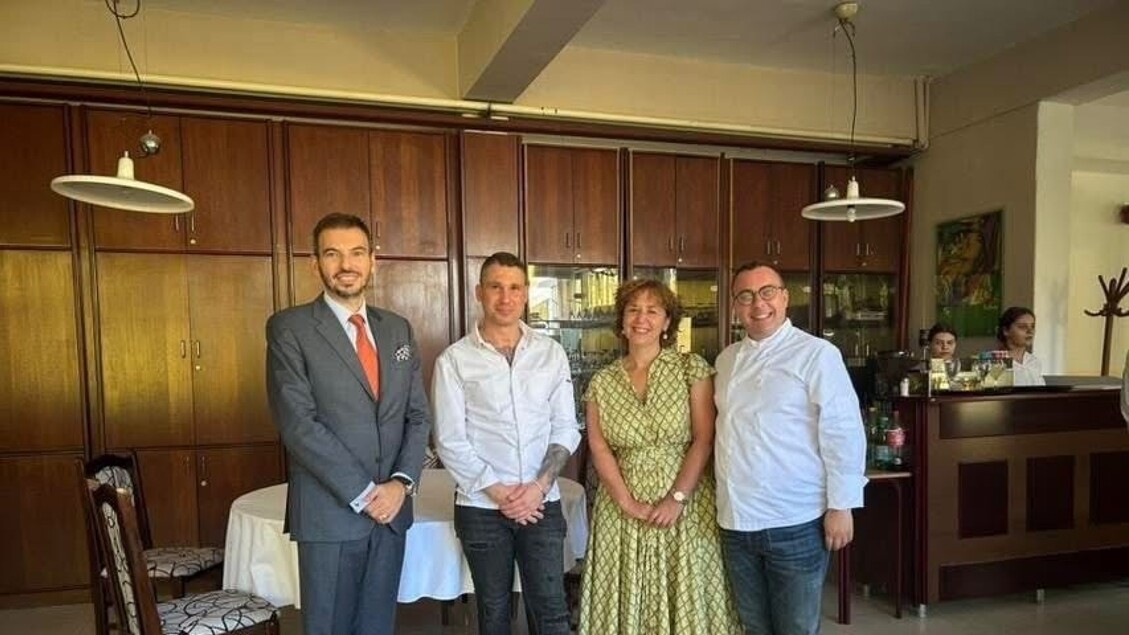 Le28099Ambasciatore Italiano A Skop