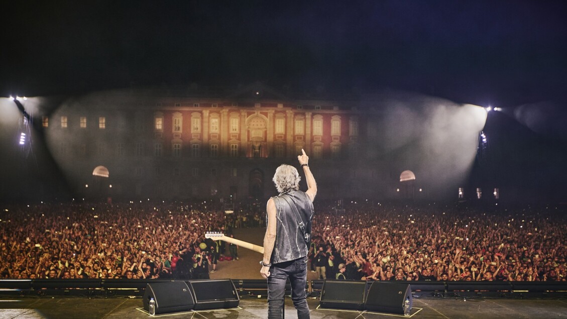 Ligabue A Caserta3A Trente28099Anni