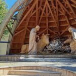 Magia Del Legno 2025 a Sutrio: tra laboratori, presepi e sculture il cuore della tradizione in Carnica