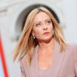 Meloni risponde a Elly Schlein: “Noi Uniti da valori, loro ossessionati a batterci”