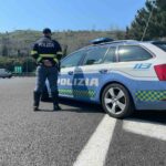 Motociclista ferito dopo tamponamento con fuga, denunciato 36enne napoletano sulla Tangenziale Di Napoli