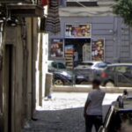 Napoli, due pusher in manette nel centro città: la Polizia Intensifica i controlli