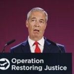 Nigel Farage accusa il Regno Unito di censura paragonandolo alla Corea del nord davanti al congresso Usa