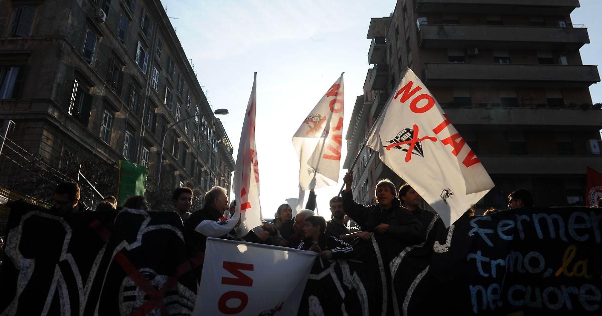 Nuova Ondata Di Proteste No Ta