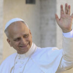 Papa Leone Xiv Lancia Un Messaggio Dal Vaticano E Annuncia Visita A Lampedusa Per Il Progetto Unesco “Gesti Di Accoglienza”