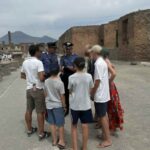 Pompei, Carabinieri Fermano Guida Turistica Abusiva Con Documenti Falsi Agli Scavi Archeologici