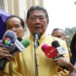 Primo ministro thailandese ad interim chiede lo scioglimento del parlamento in una fase di crisi politica