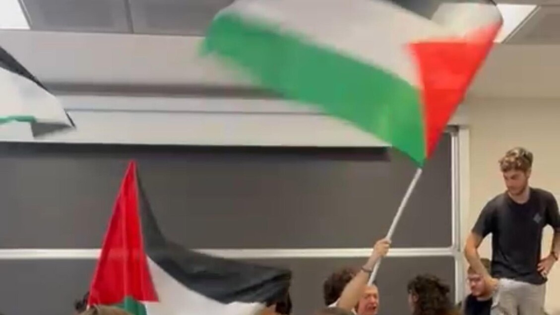 Protesta E Violenza Durante Un