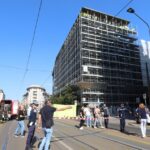 Protesta shock a Pontoglio: operai minacciano il vuoto per stipendi non pagati