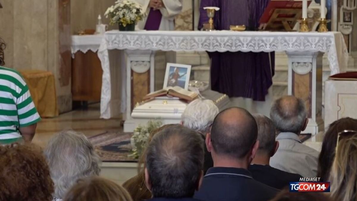 Ragazzo Di 15 Anni Di Santi Co