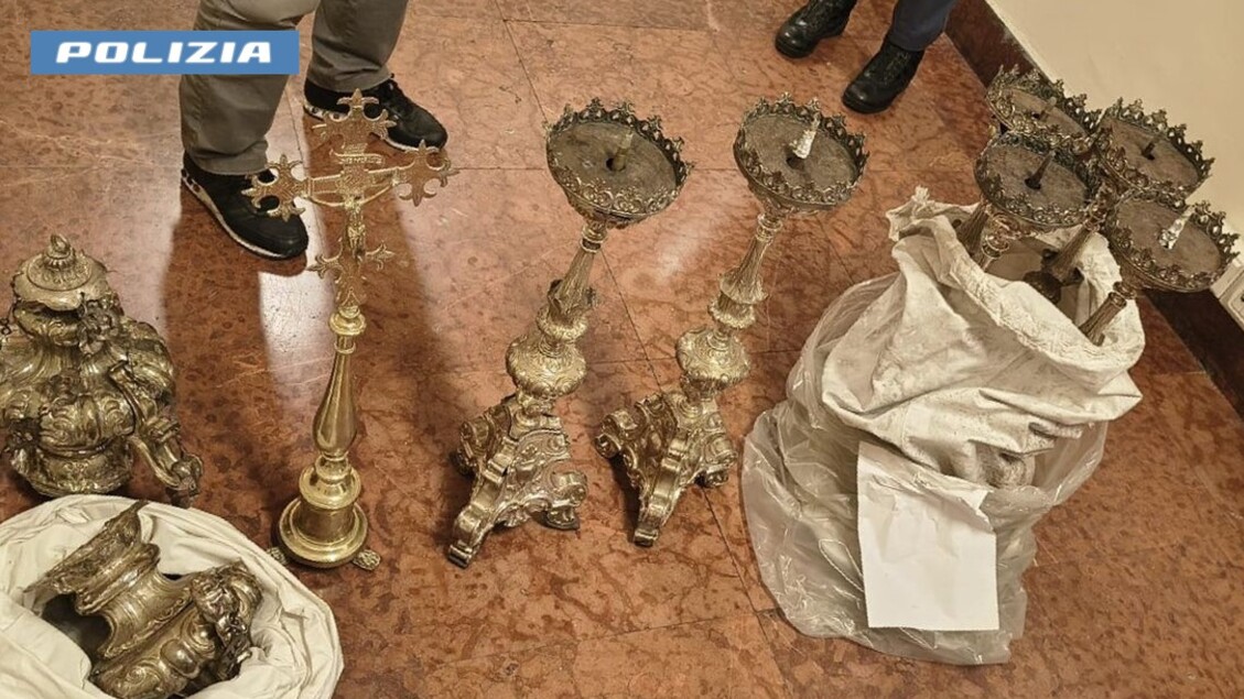 Ritrovati A Milano I Monili Sa
