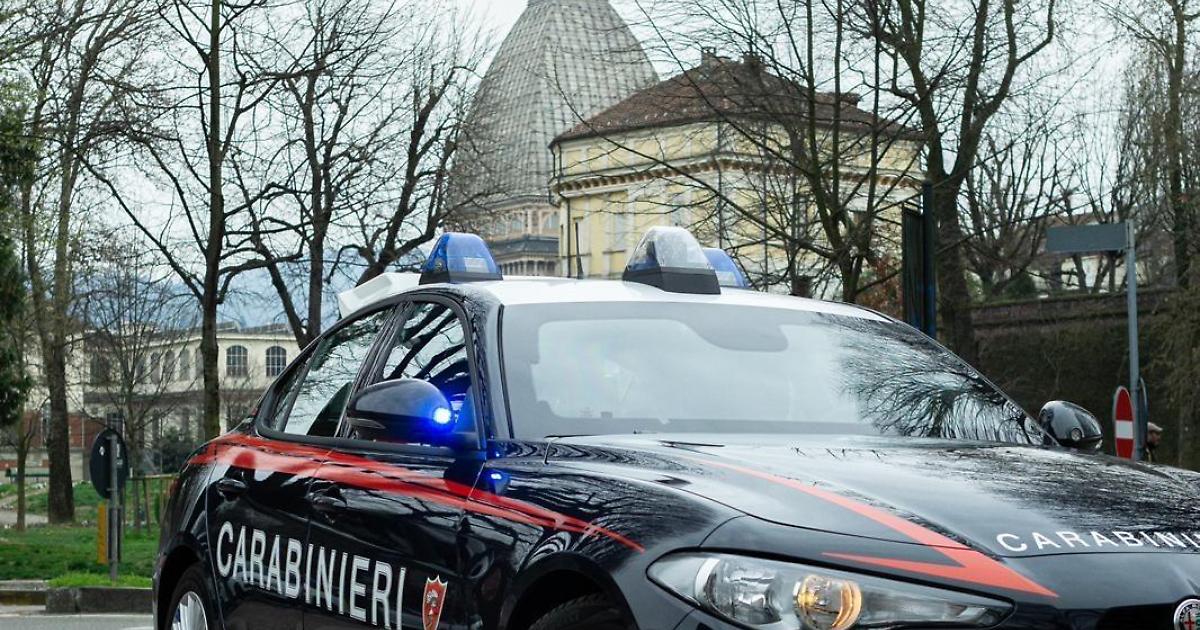 Sequestro Di 250 Opere False A