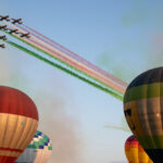 Torna la Aeronautica Militare Balloon Cup: sfida tra 30 mongolfiere di aria calda e gas a Piacenza