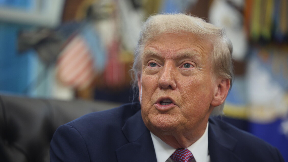 Trump Lancia Le28099Ultimatum A Ham