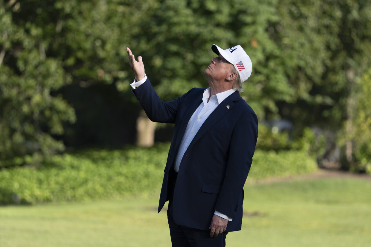 Trump Resta Centrale Nella Pol