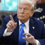 Trump zittisce una reporter nello studio ovale: «non parlerò con lei finché non la chiamerò»