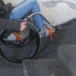 Uomo con disabilità sequestrato e picchiato a Torre Annunziata: due arresti per sequestro e lesioni