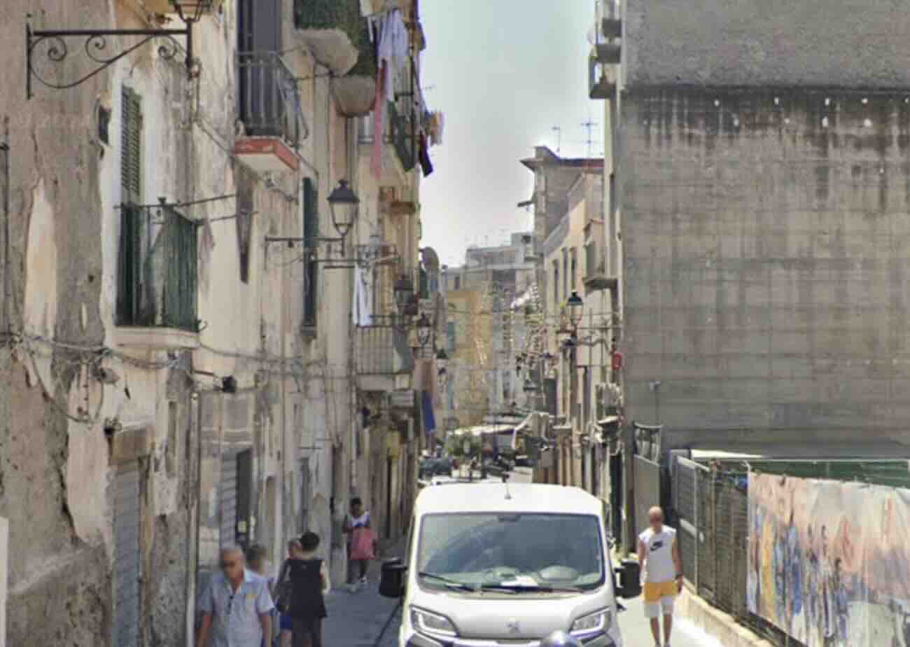 Uomo Ferito A Torre Del Greco