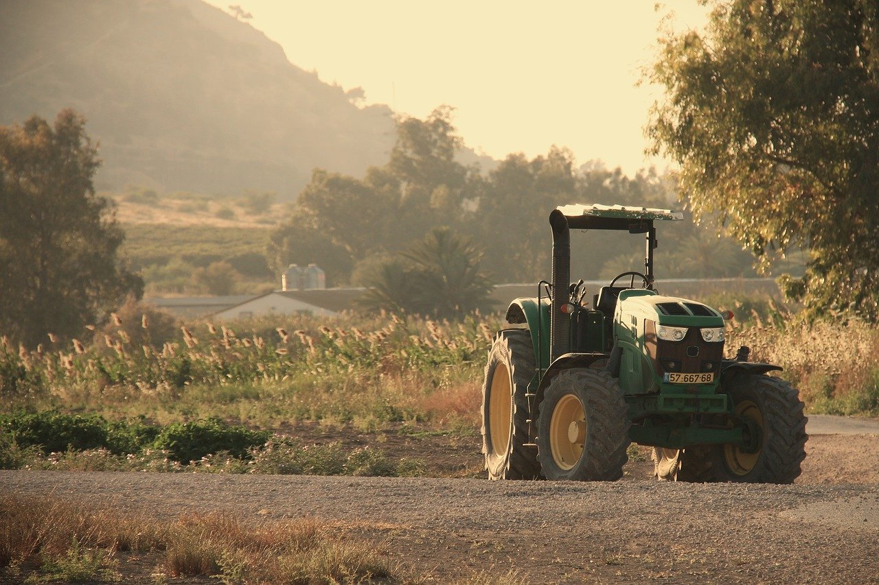 Tractor 9779346 1280 1