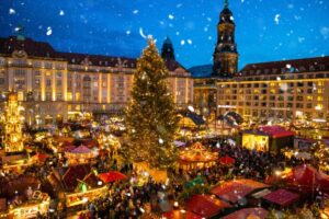 Il luogo magico che a Natale ospita più di 300 mercatini (e sembra uscito da un film)