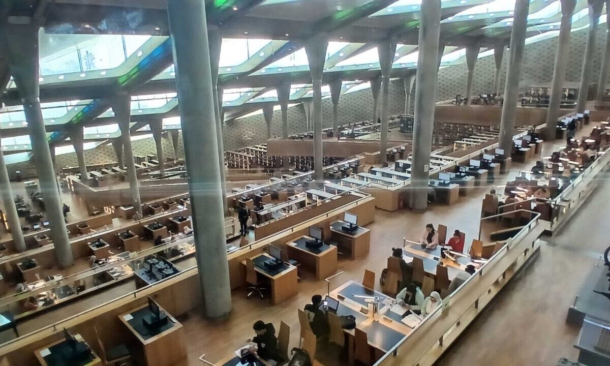 Biblioteca di Alessandria: nuova pasta di cotone per la salvaguardia dei libri rari