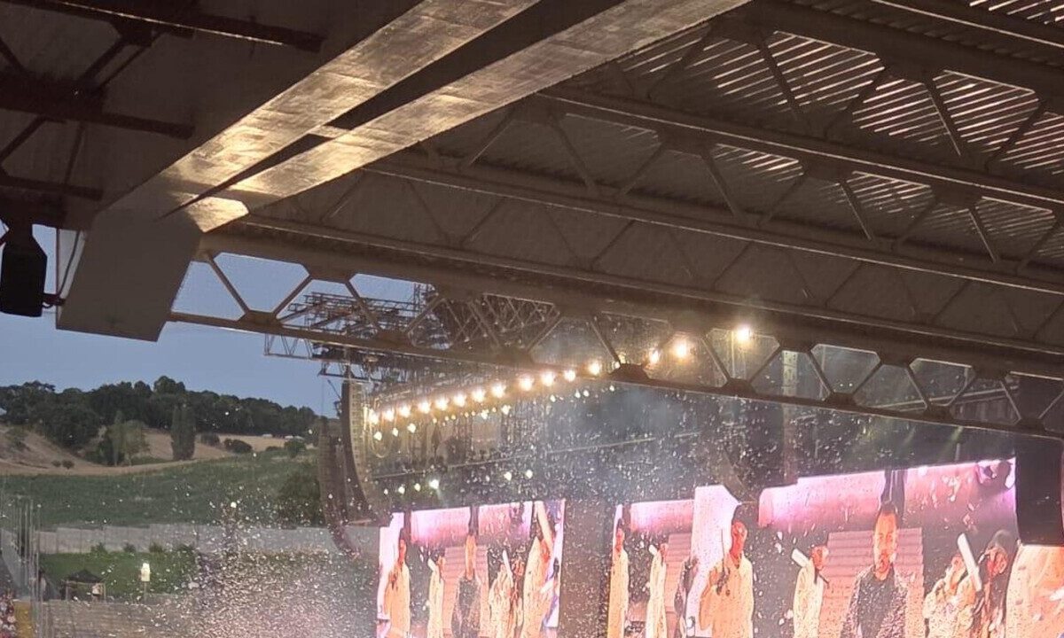 Tiziano Ferro incanta Ancona: il Conero si riempie di eventi