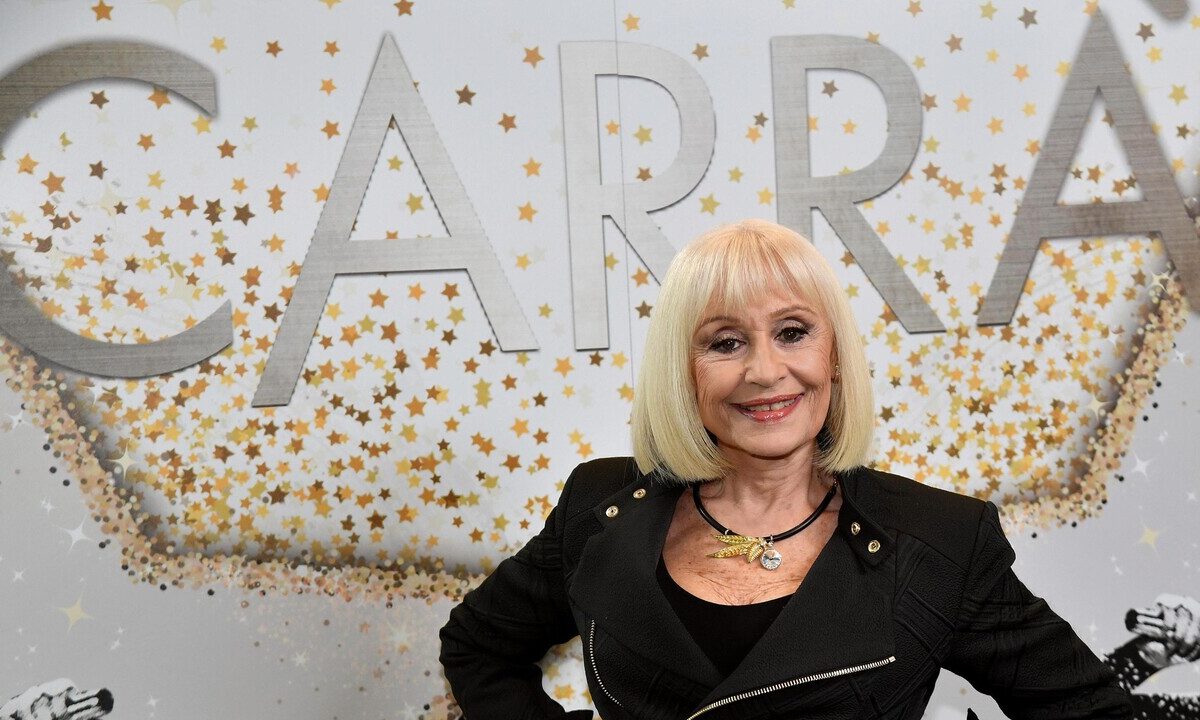 Cinque anni dalla scomparsa di Raffaella Carrà: il coro Le Dolci note rende omaggio con la musica