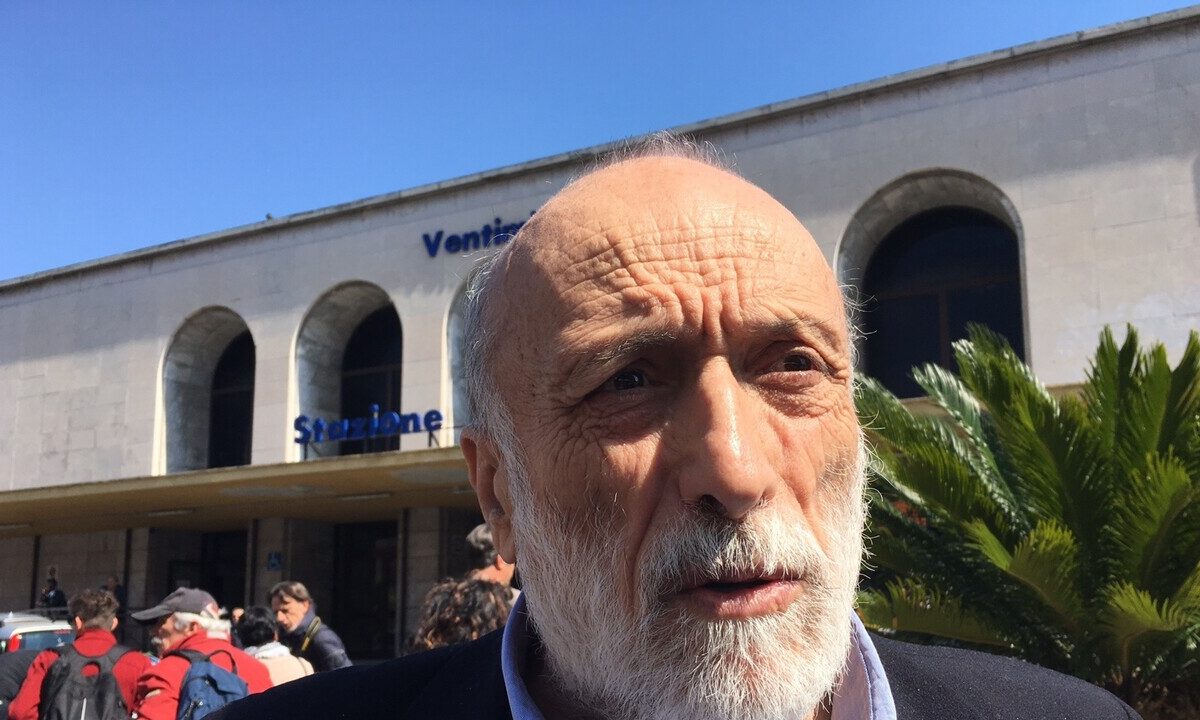 Transumanza Favolosa a Pollenzo: eventi musicali e racconti in onore di Carlo Petrini